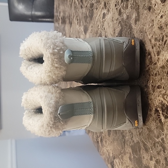 MERRELL Winterlude Zip Grey Performance footwear Woman's Size 9.5 - Picture 2 of 8